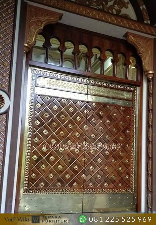 Replika Pintu Masjid