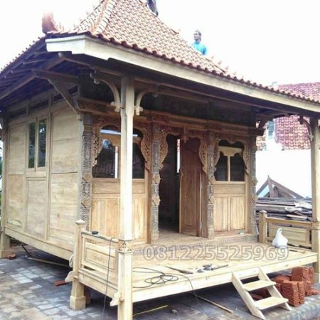Rumah Kayu Jati Gladak Minimalis Ukir Jepara